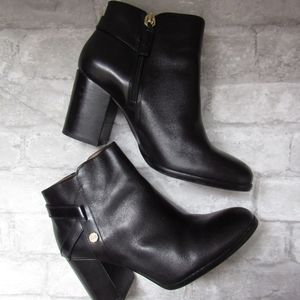 Louise et Cie Booties (size 6)